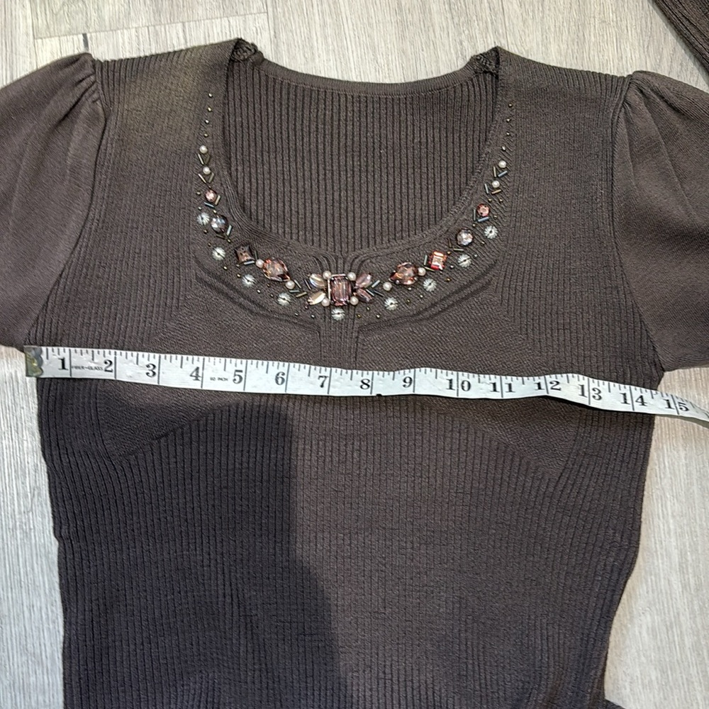 Sweater - Picture 6 of 7